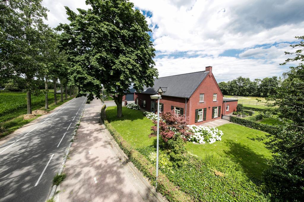 Bed & Breakfast Lokven Hoeve Vinkel
